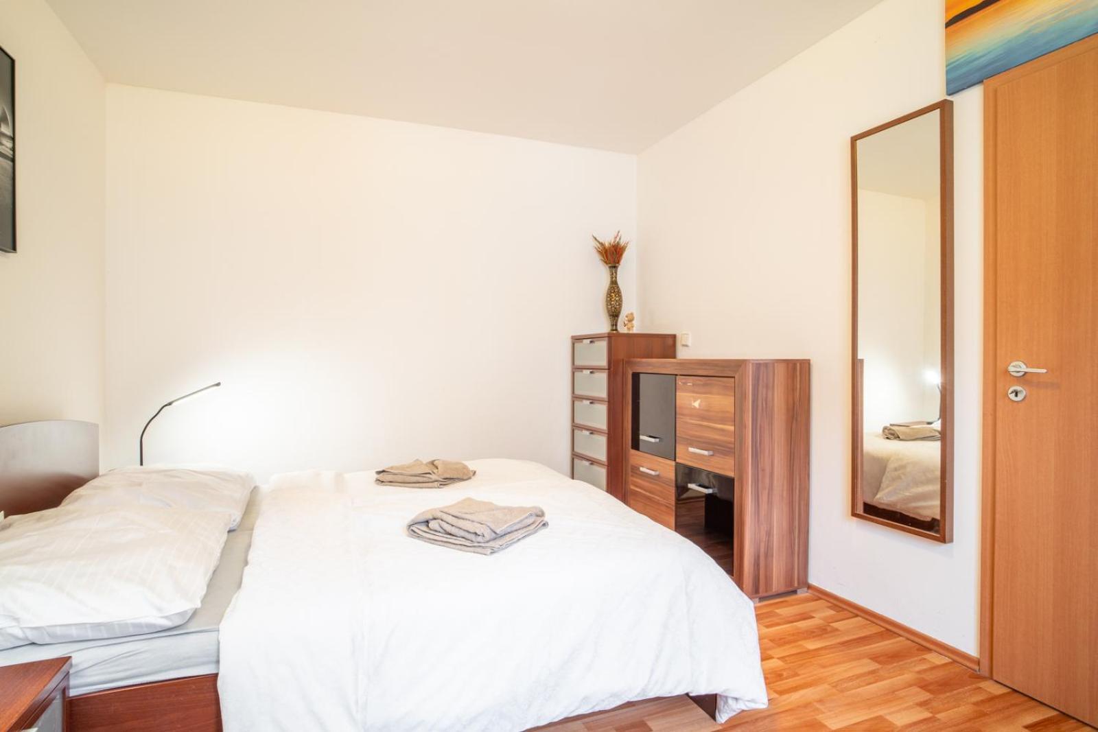 A Cozy Apartment In Bratislava Downtown Esterno foto