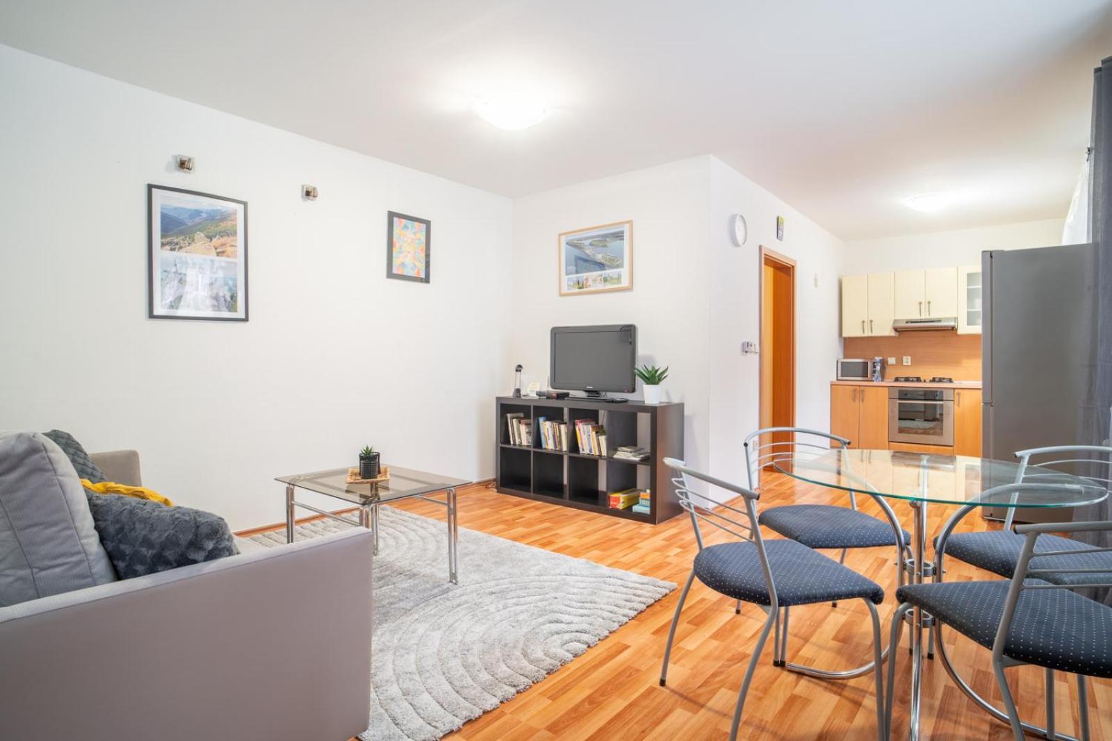 A Cozy Apartment In Bratislava Downtown Esterno foto
